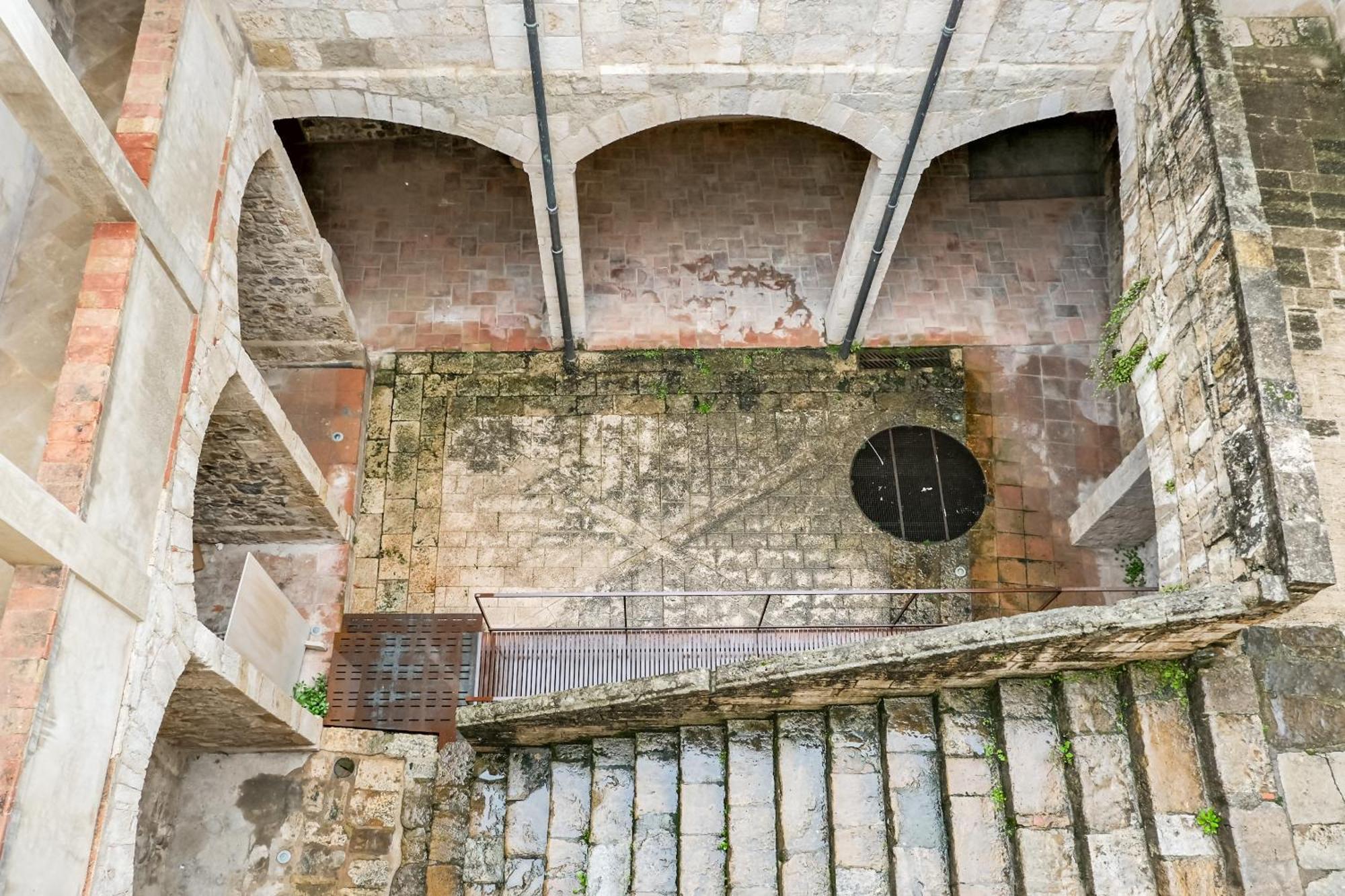 Cintet 22 Vive En El Casco Antiguo De